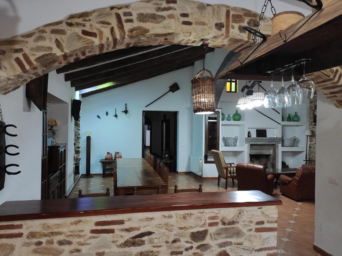 Casa Rural La Carriona Сегура-де-Леон Экстерьер фото