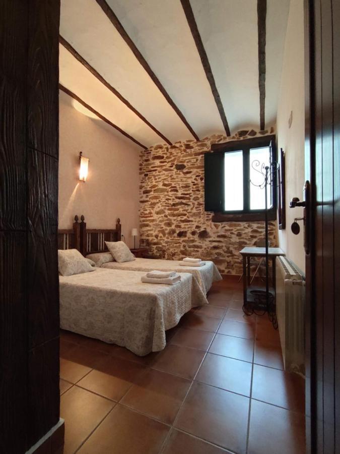 Casa Rural La Carriona Сегура-де-Леон Экстерьер фото